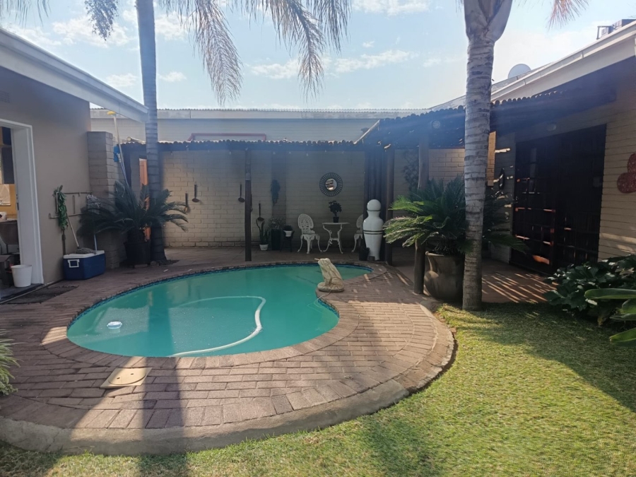 3 Bedroom Property for Sale in Hadison Park Northern Cape